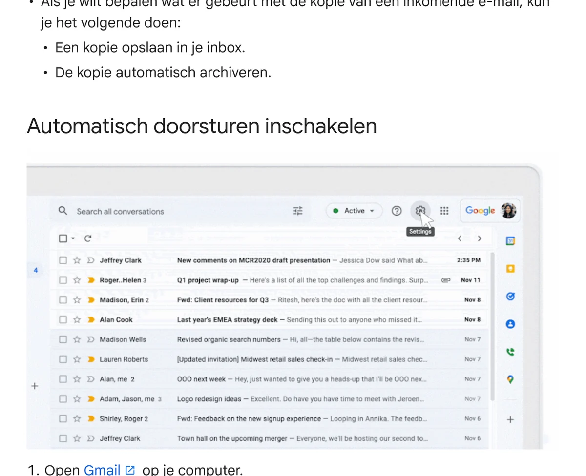 Uitsnede van de Nederlandstalige Gmail-hulppagina onder de kop Automatisch doorsturen inschakelen. Een schermafbeelding van een Gmail-inbox met voorbeeldberichten, waarbij de knop Instellingen rechtsboven wordt aangewezen.
